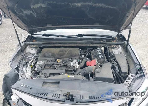 2018 Toyota Camry Le z USA, uszkodzony, nr VIN 4T1B11HK1JU590202